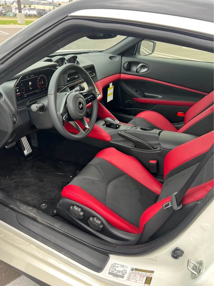 2026 Nissan Z - photo 4