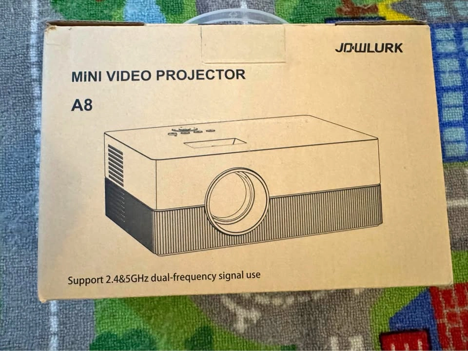 ⚽️ Jowlurk Mini Video Projector A8 + 120 inch Screen