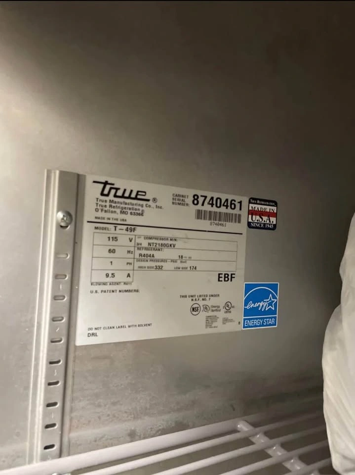 True T-49F Commercial Reach-In Freezer - photo 2