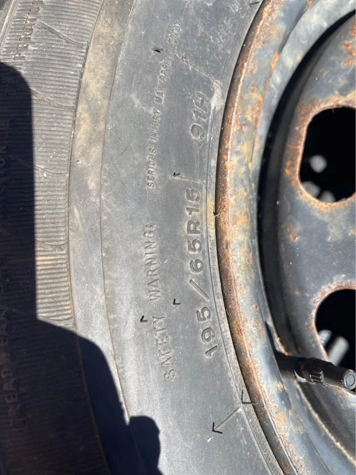195/65R15 two tires with rims - photo 3