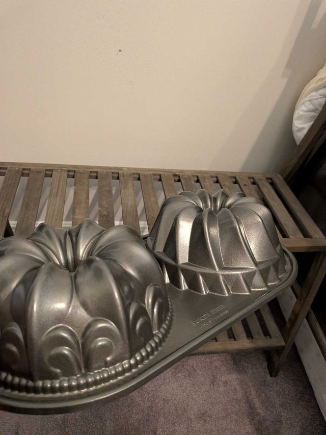 Nordic Ware Duet Bundt Pan - photo 4