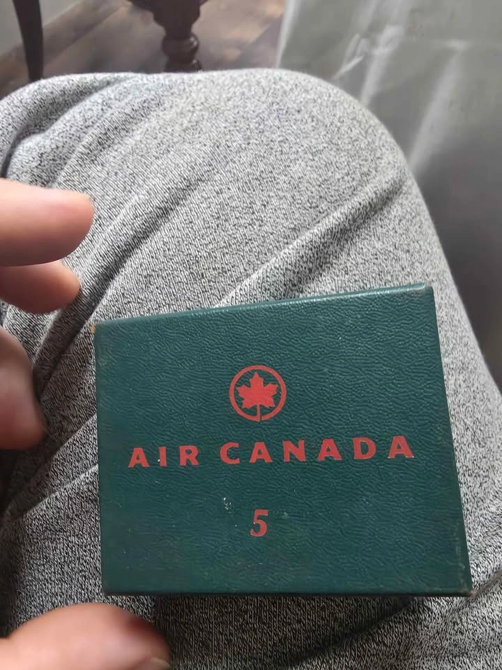 Vintage Air Canada 5-Year Employee Service Pin - photo 3