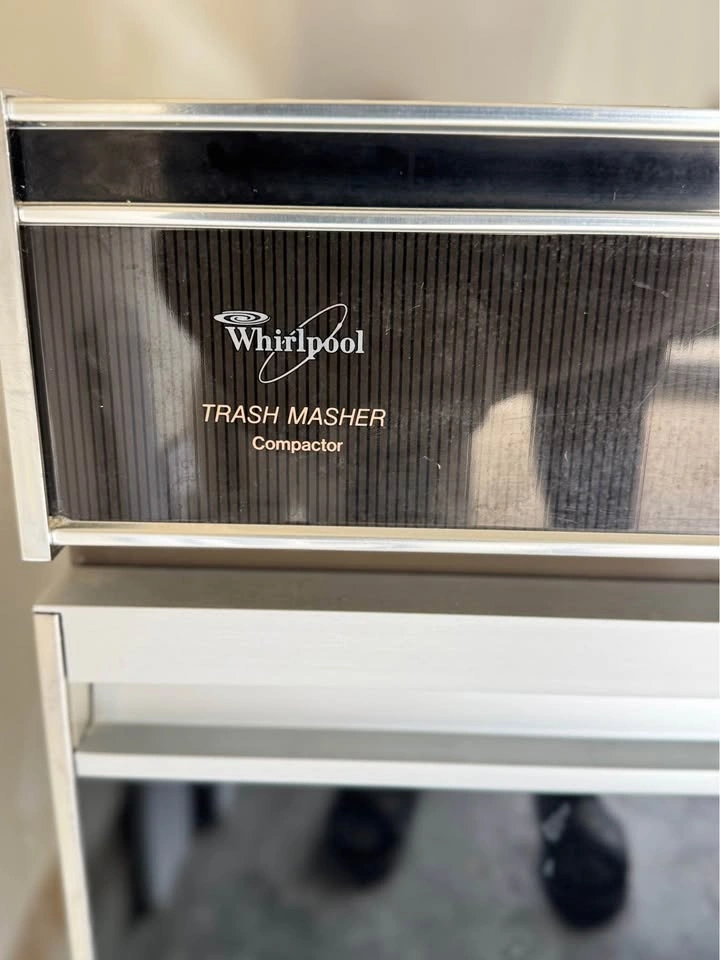 Whirlpool Trash Compactor – EXCELLENT CONDITION – $30 - photo 2