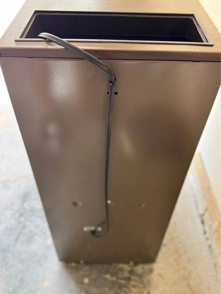 Whirlpool Trash Compactor – EXCELLENT CONDITION – $30 - photo 5