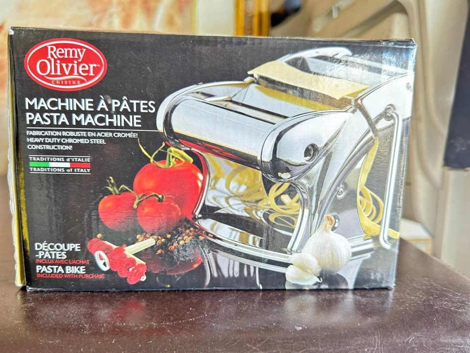 Remy Olivier Pasta Machine - BNIB