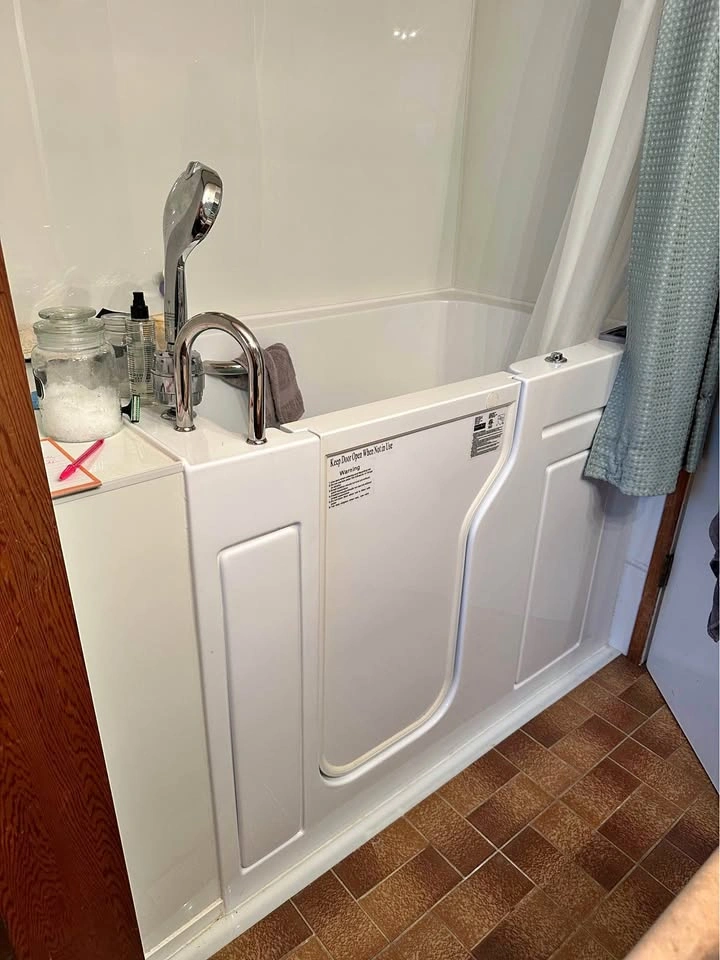 Safety Bath walk in tub with air jets