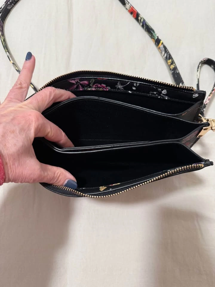 Floral Clutch/Crossbody/Wristlet - brand new - photo 2
