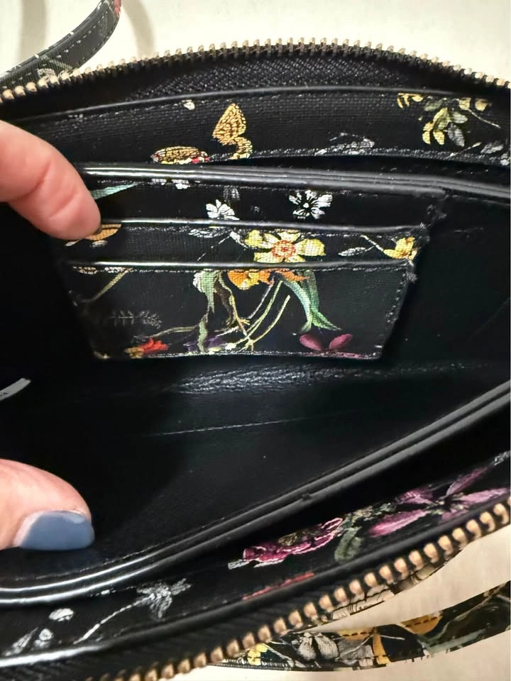 Floral Clutch/Crossbody/Wristlet - brand new - photo 3