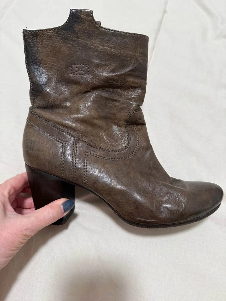 Frye leather ankle boots, size 8.5 - photo 3