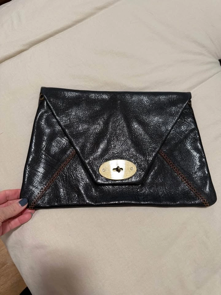 Carla Mancini black leather clutch - photo 4