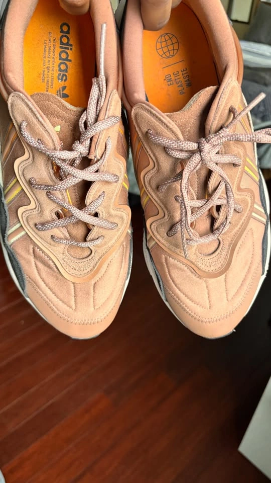 Adidas Ozweego Size 12 - photo 5