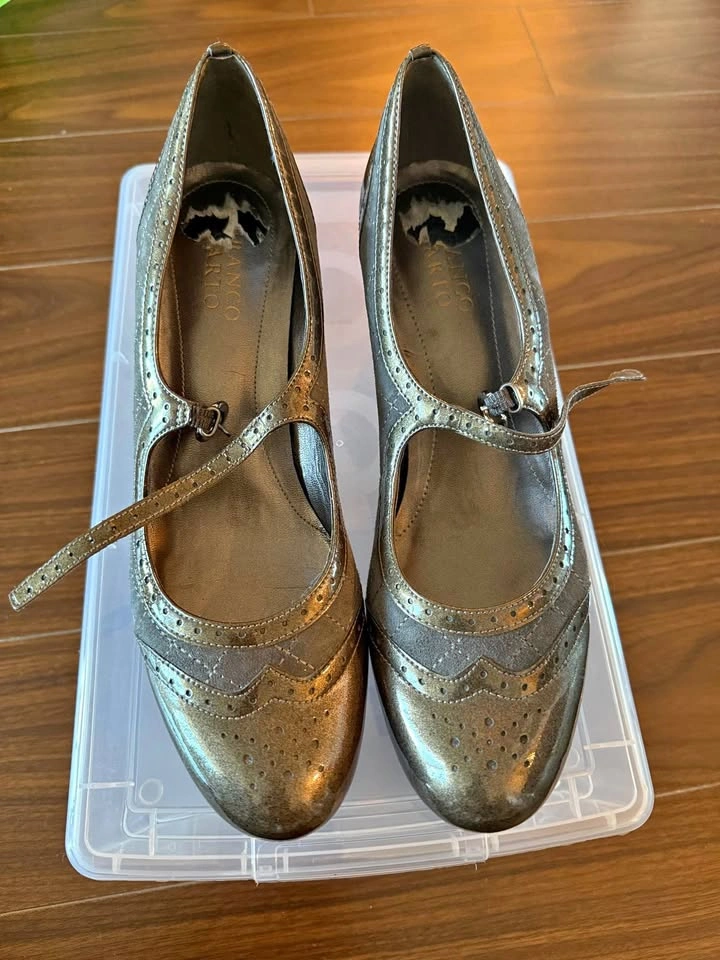 Ladies shoes Mary Janes