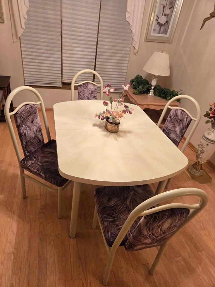 Table & Chair Set ⚽️ - photo 2