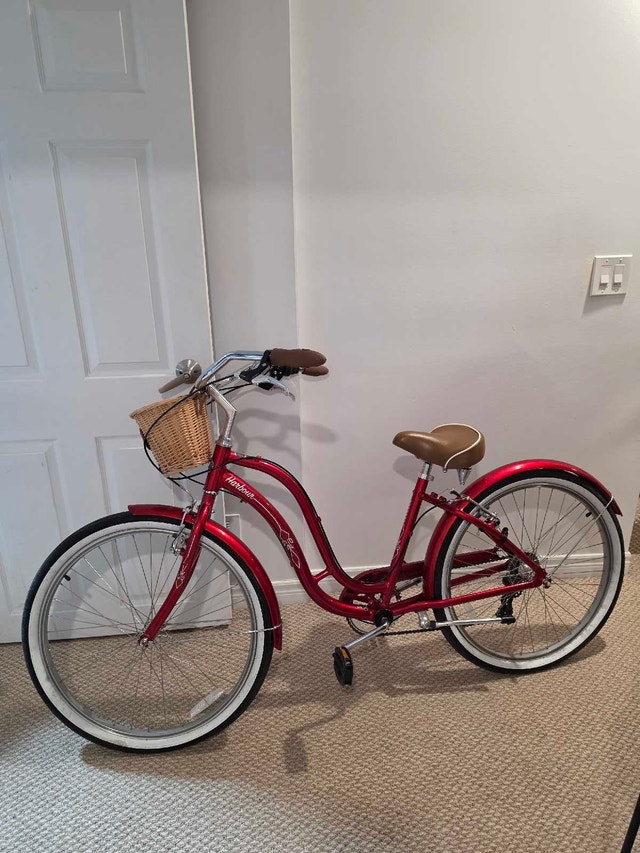 Schwinn Harbour Women's Cruiser Bike, 26-in