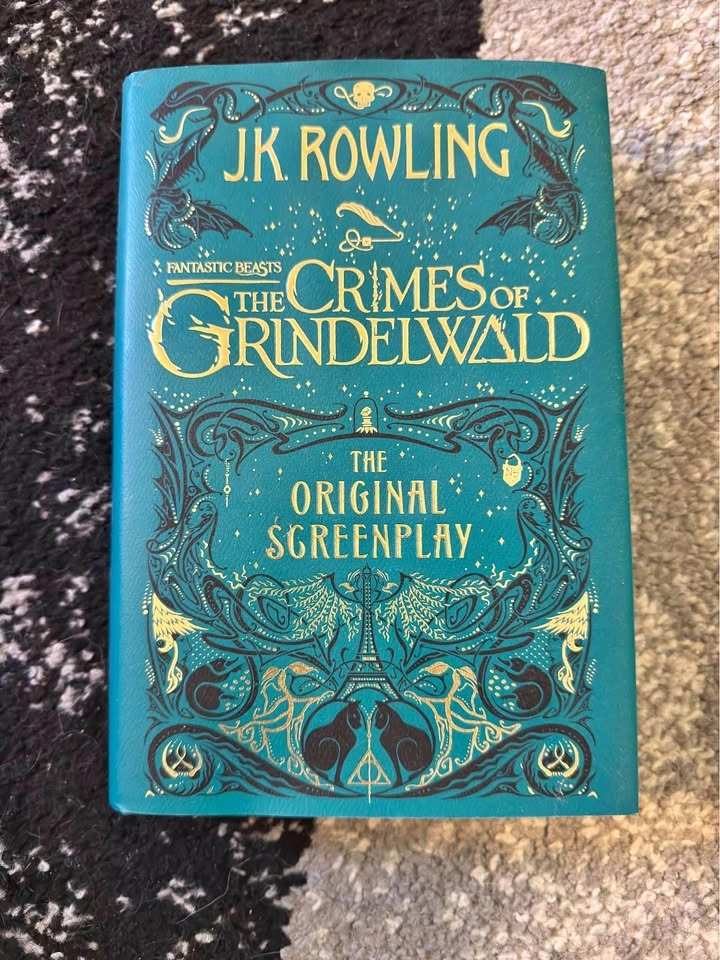 Fantastic Beasts: Crimes of Grindelwald - screenplay book