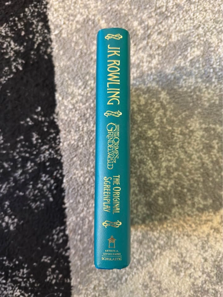 Fantastic Beasts: Crimes of Grindelwald - screenplay book - photo 2