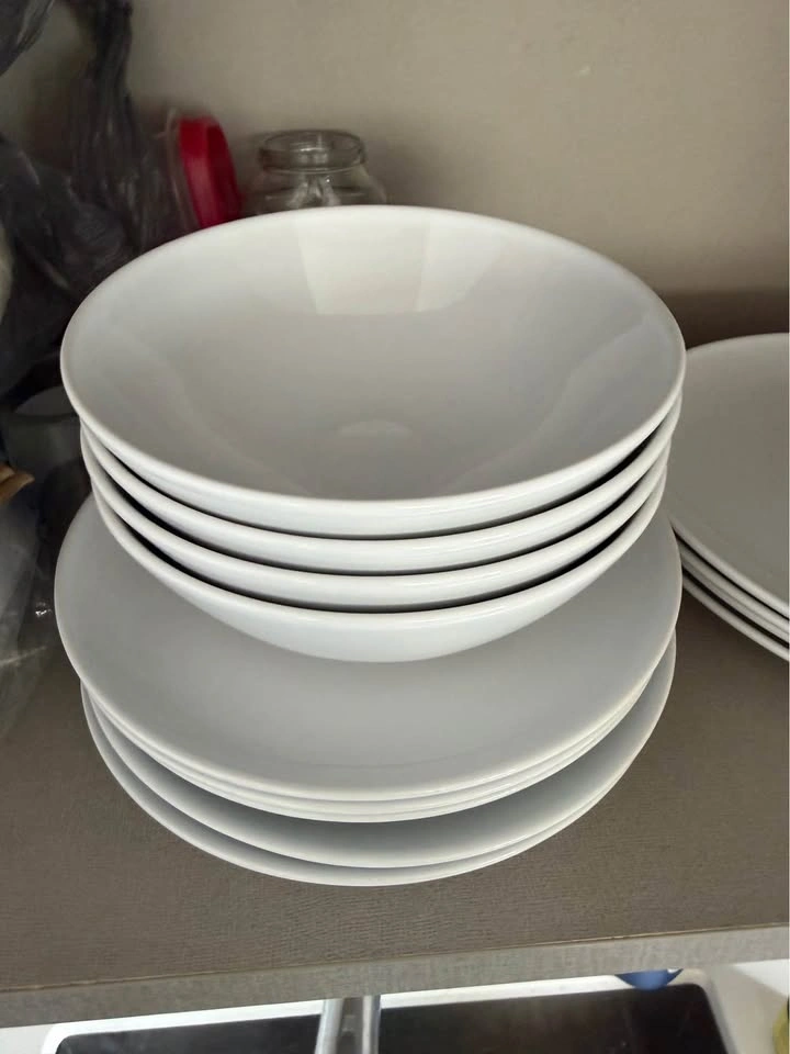 Plates - photo 2