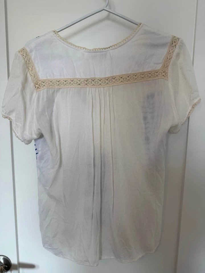 White top - photo 2