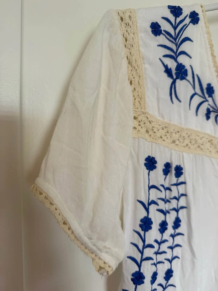 White top - photo 3