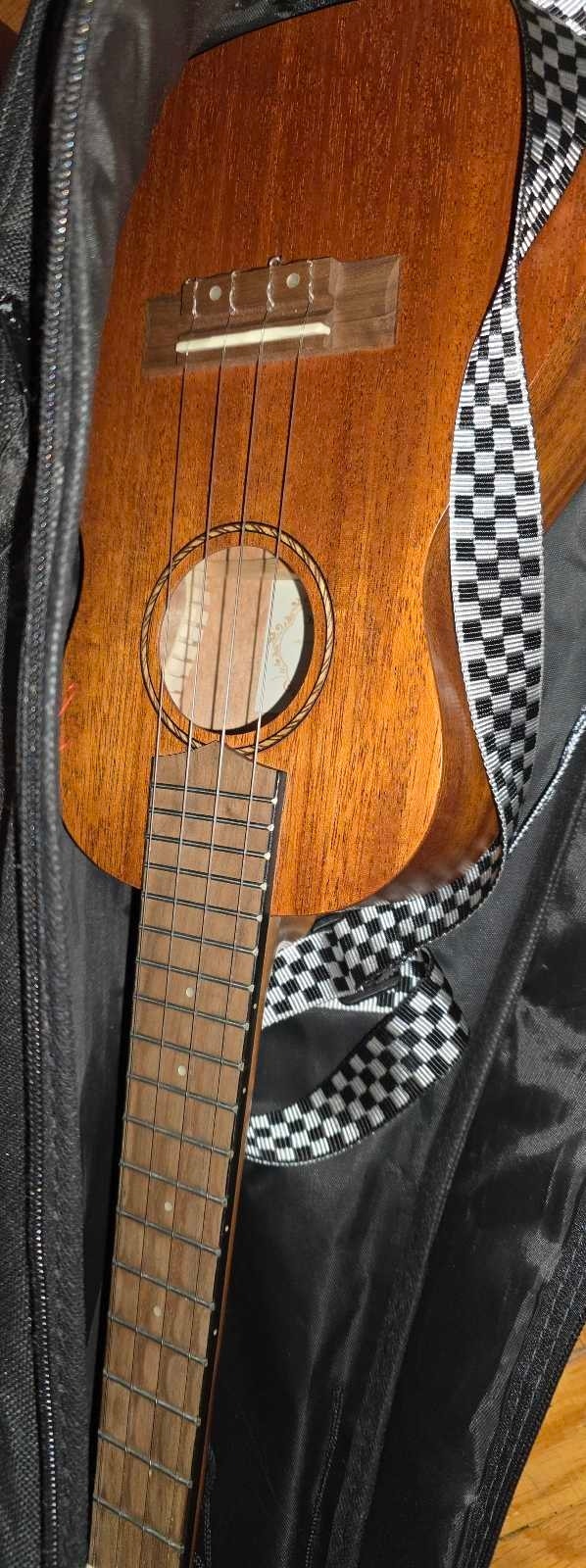 Kmise 23-Inch Concert Ukulele (Model KMU23C) - Excellent