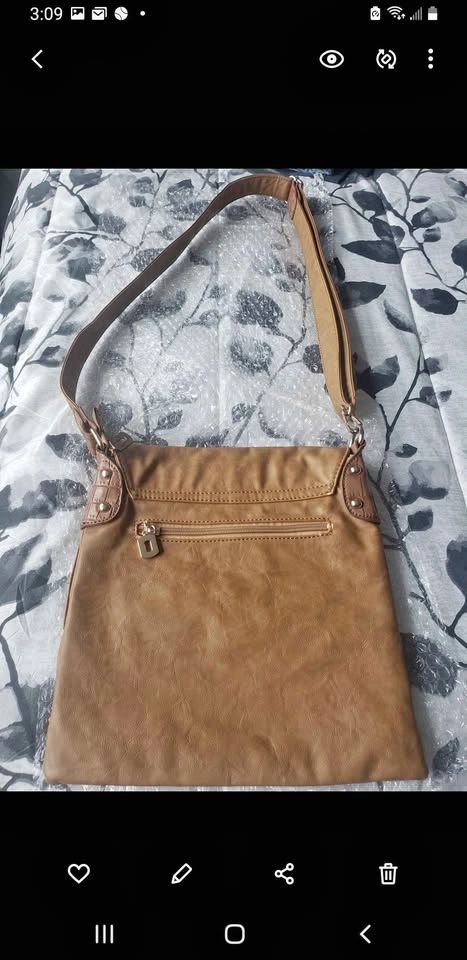 Michael Kors Crossbody Bag