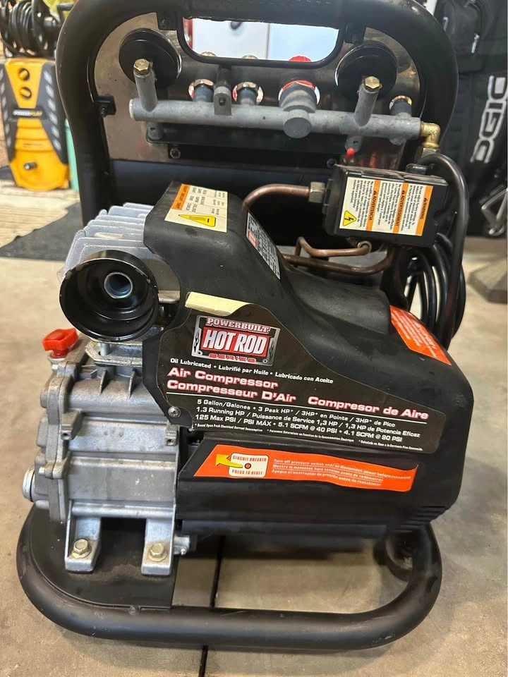 Powerbuilt Hot Rod Series 5 Gallon Air Compressor - photo 4