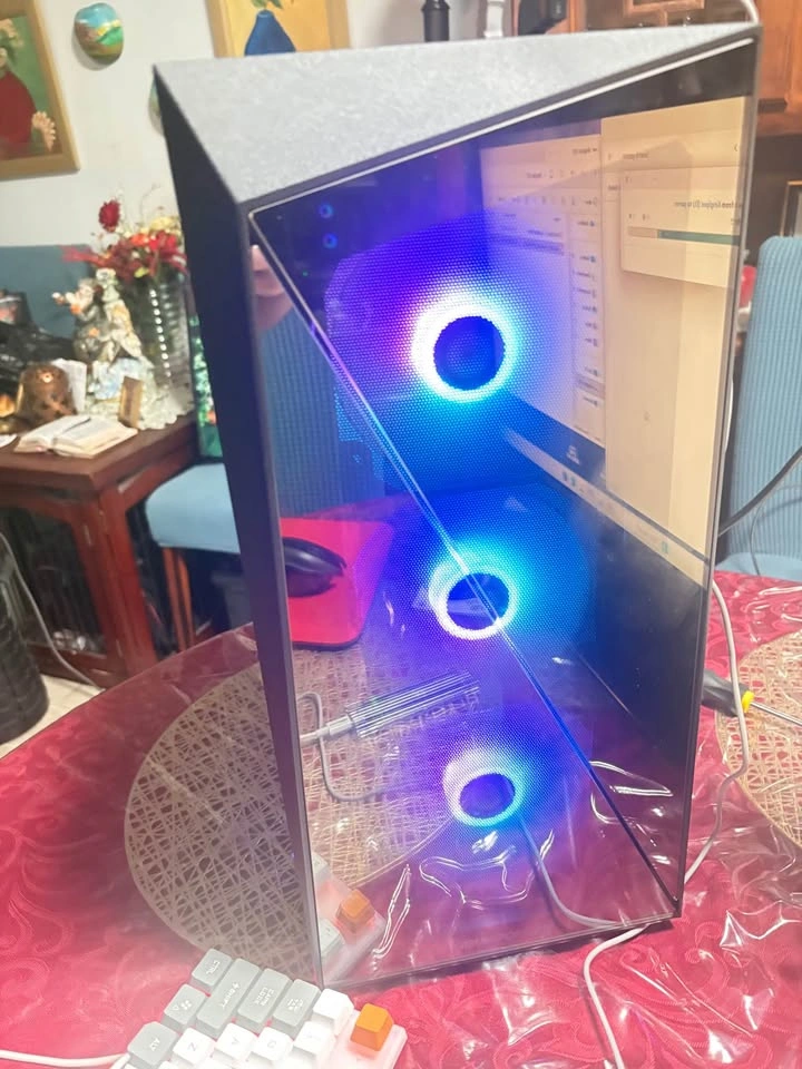 iBUYPOWER Slate 4 MR Mirror Case Gaming PC - photo 3