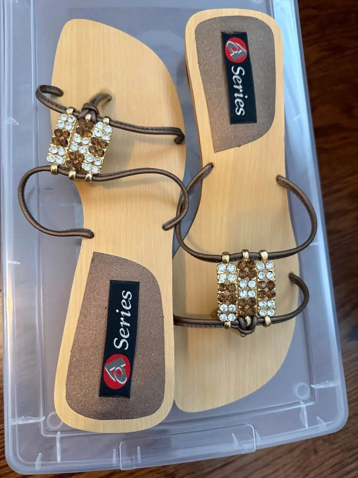 Women's sandals - photo 4