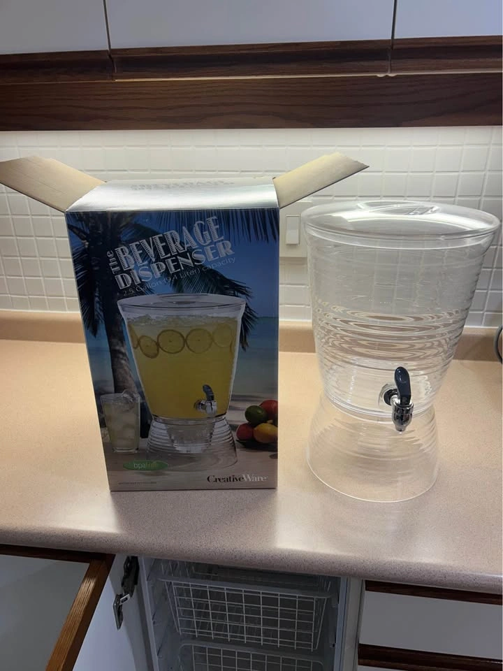 CreativeWare 2.5 Gallon Beverage Dispenser - photo 2