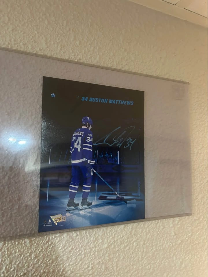 Auston Matthews Toronto Maple Leafs Autographed Fanatics Photo - photo 2