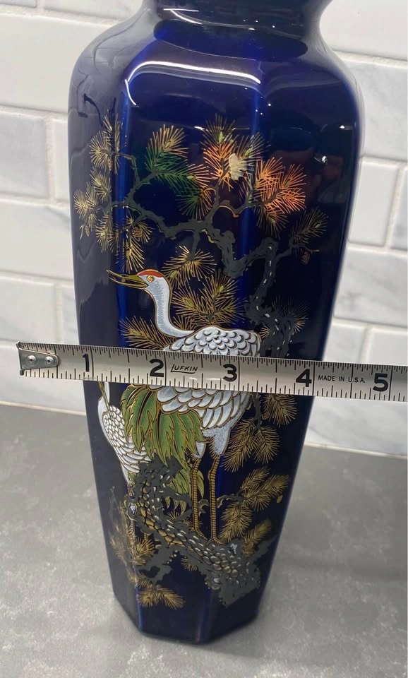 Vintage Cobalt Blue Japanese Cranes & Gold Gilded Rim Vase - photo 4