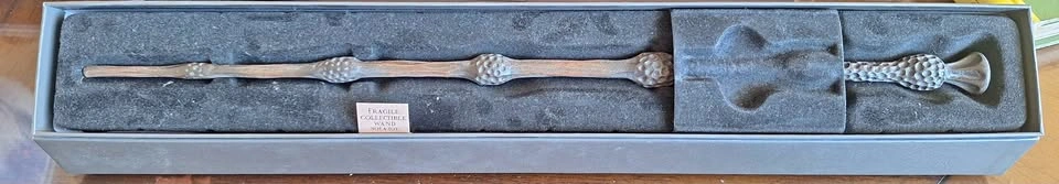 Professor Dumbledore Wand (Wizarding World- Universal Studios)