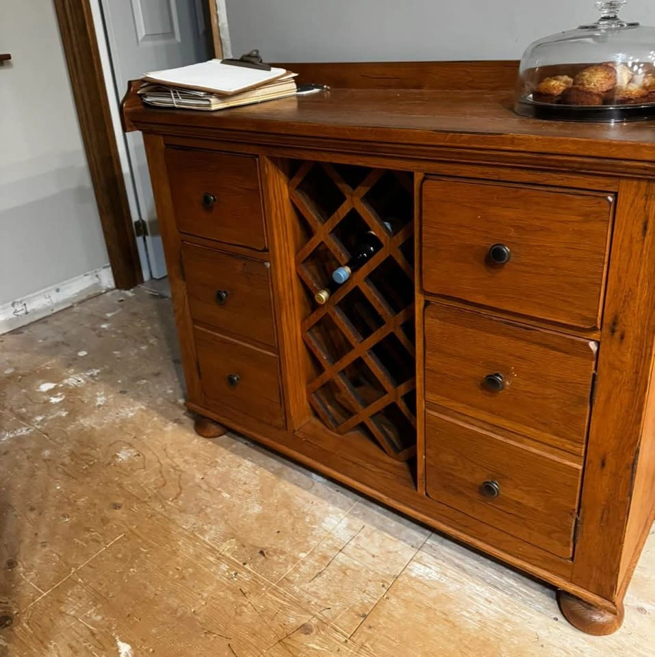 Sideboard and wine cabinet - photo 3