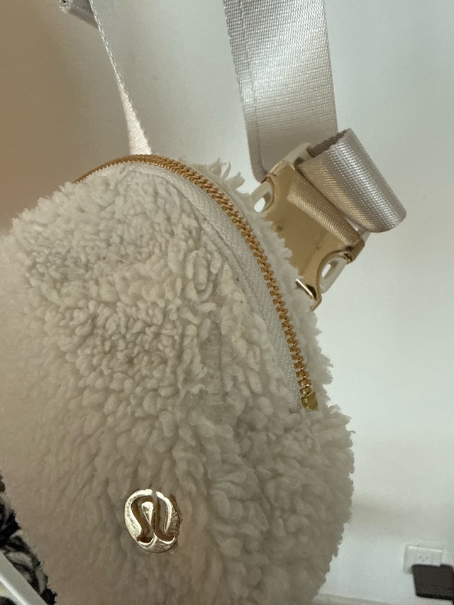 Lululemon Everywhere Belt Bag Fleece - photo 2