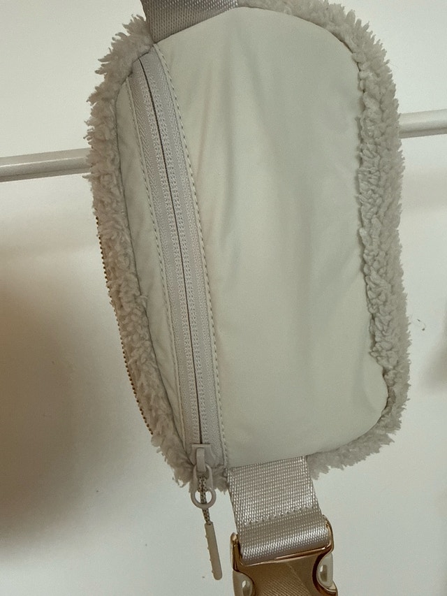 Lululemon Everywhere Belt Bag Fleece - photo 4