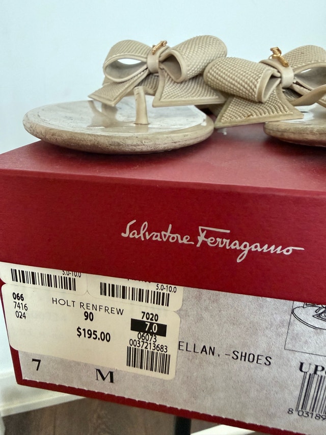 Salvatore Ferragamo Jelly Sandals - photo 3