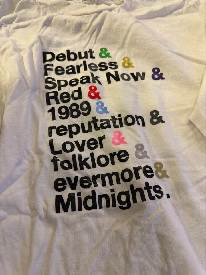 Taylor Swift album LS shirt - XL - photo 2
