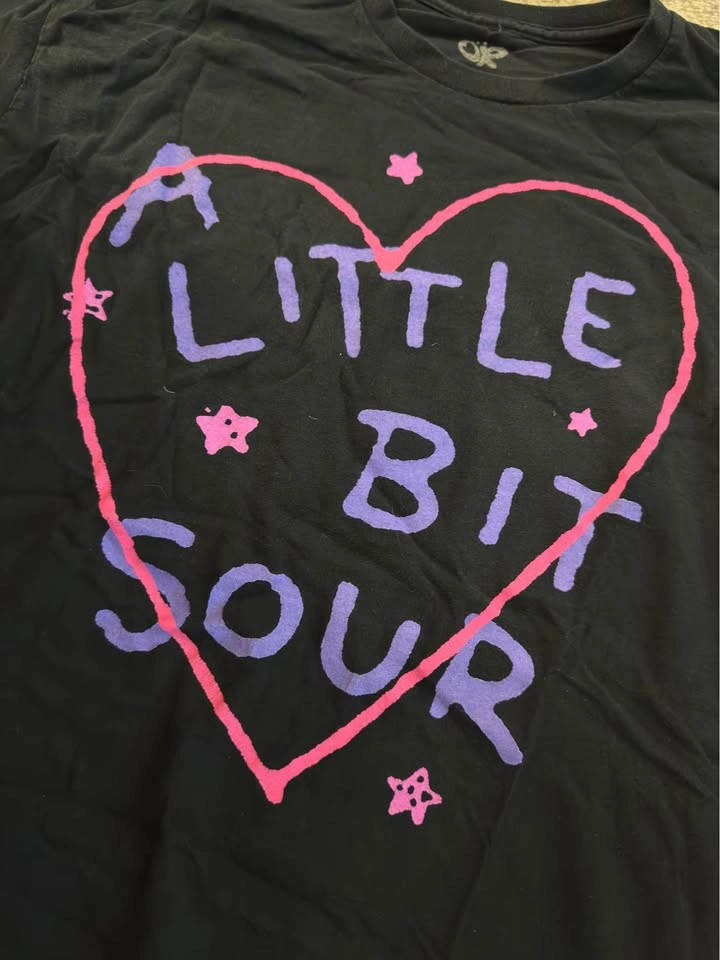 Olivia Rodrigo Sour Tour shirt - XL - photo 2