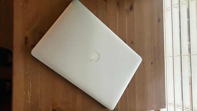 Apple MacBook Pro 15-inch Retina - photo 2