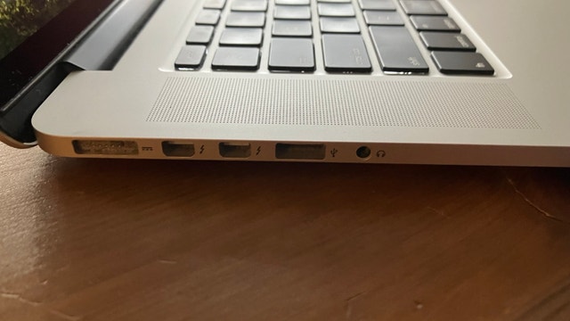 Apple MacBook Pro 15-inch Retina - photo 3