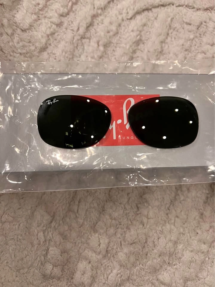 Ray-Ban Wayfarer G-15 Green Lenses
