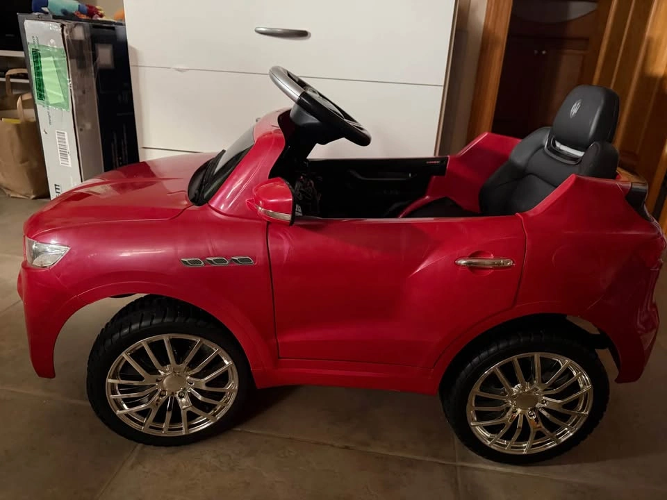 Red Maserati Ride-On Toy Car for Kids - photo 3