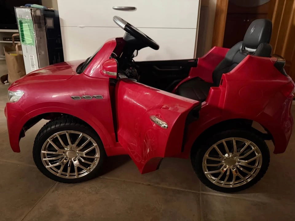 Red Maserati Ride-On Toy Car for Kids - photo 4