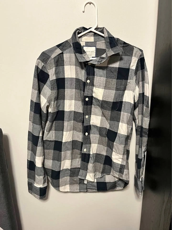 Men’s Size XS Plaid Shirt