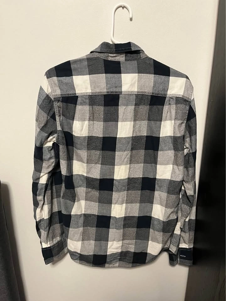 Men’s Size XS Plaid Shirt - photo 4