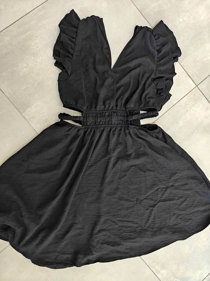SHEIN Curve Cutout Ruffle Dress