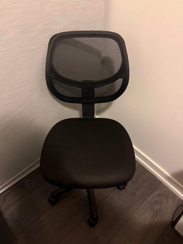 Office setup - photo 4