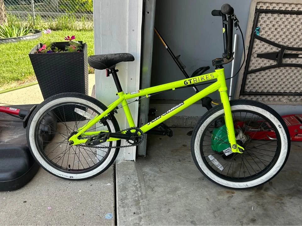 GT Bikes Performer Neon Yellow BMX Bike