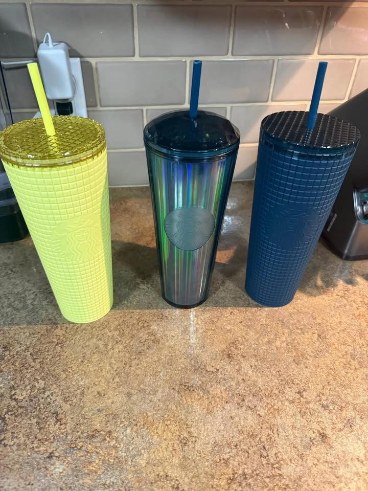 Starbucks Cups - photo 4