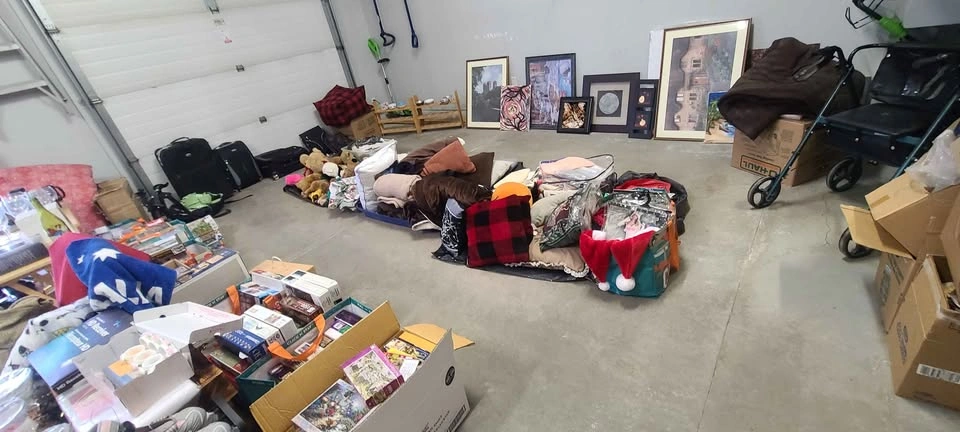 Huge Garage Sale - Home Decor, Art, Kitchenware & More - photo 4